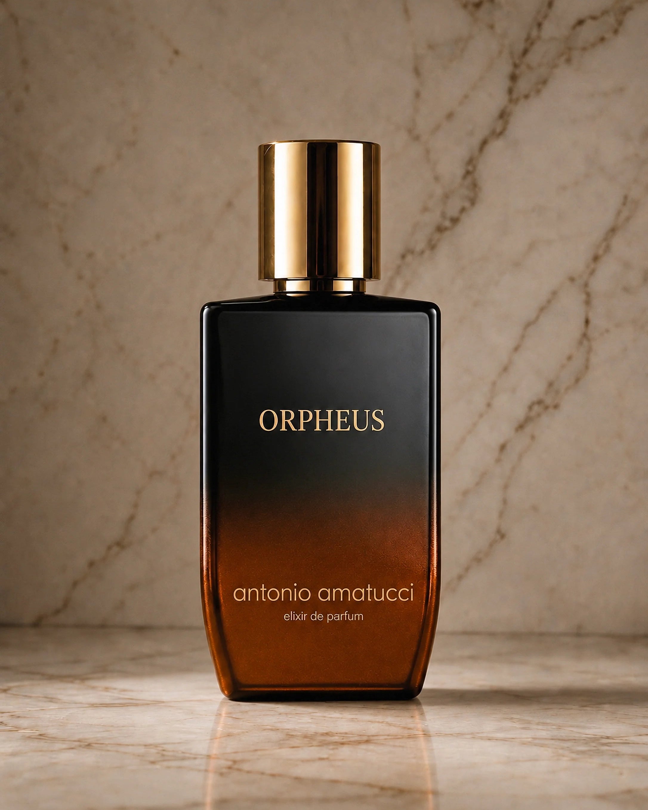 Flacone Orpheus Elixir de Parfum Antonio Amatucci, profumo legnoso-speziato con priprioca e pepe di Timut